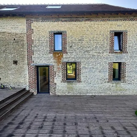 Gite Confortable Au Milieu Des Pres - La Ferme De Montigny Neauphe-Sur-Dive Exterior photo